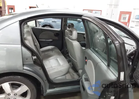 2007 Saturn Ion 3 из США, поврежденный, VIN 1G8AL55F57Z176726